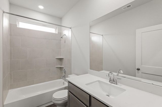 580 Long Branch Drive, Dayton, TX 77535