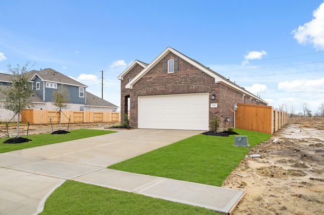 580 Long Branch Drive, Dayton, TX 77535
