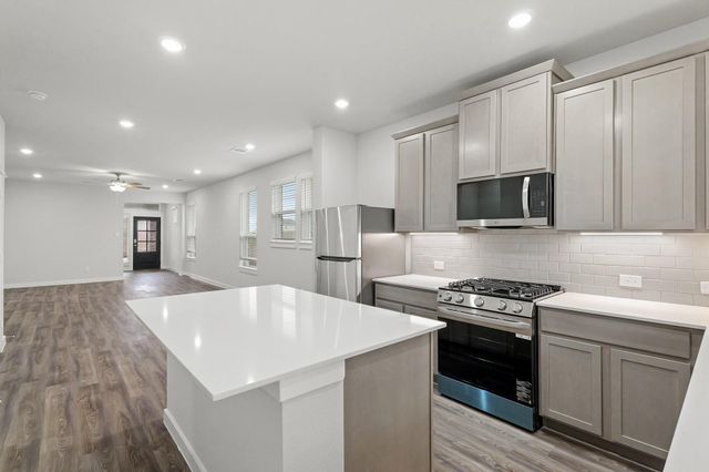 580 Long Branch Drive, Dayton, TX 77535