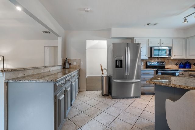 2801 Kyle Drive, Plano, TX 75075