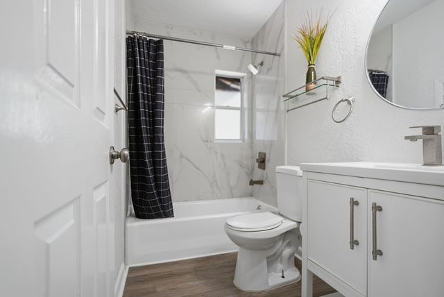 4630 NE 3rd Terrace, Oakland Park, FL 33334