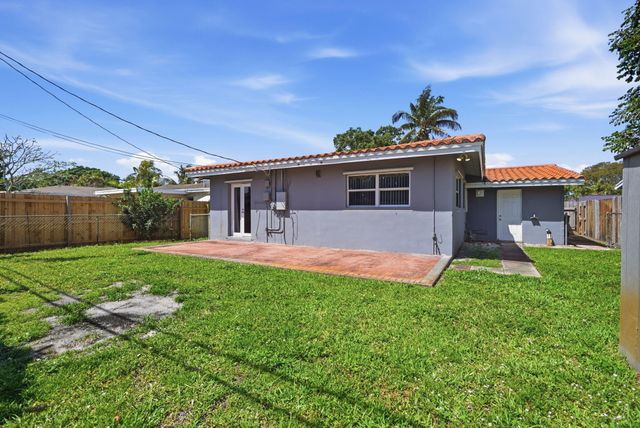 4630 NE 3rd Terrace, Oakland Park, FL 33334