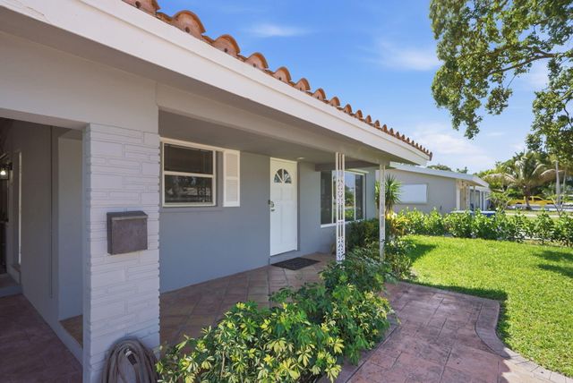 4630 NE 3rd Terrace, Oakland Park, FL 33334