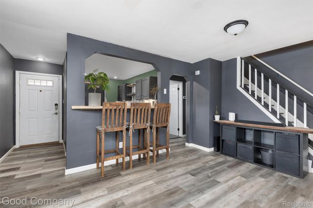 20315 Lancaster Street, Harper Woods, MI 48225