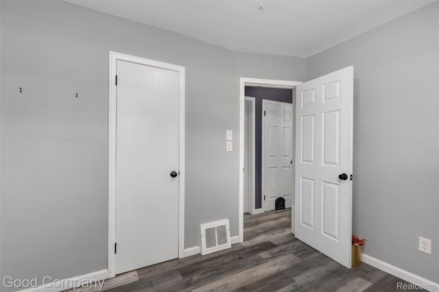 20315 Lancaster Street, Harper Woods, MI 48225