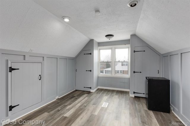 20315 Lancaster Street, Harper Woods, MI 48225