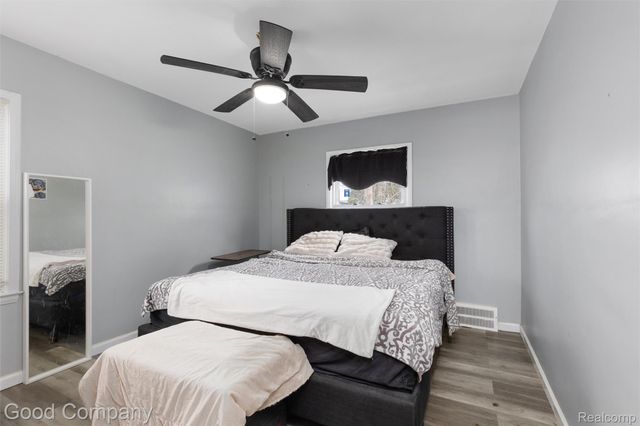 20315 Lancaster Street, Harper Woods, MI 48225