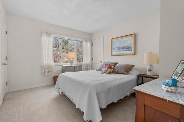 29 High Point Drive, East Hampton, CT 06424