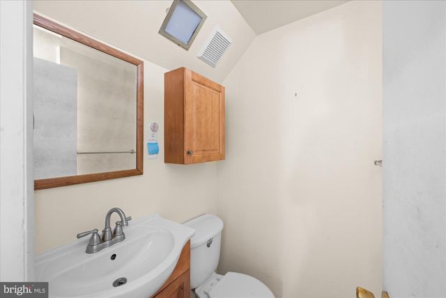 7809 KILLEBREW DR, Annandale, VA 22003