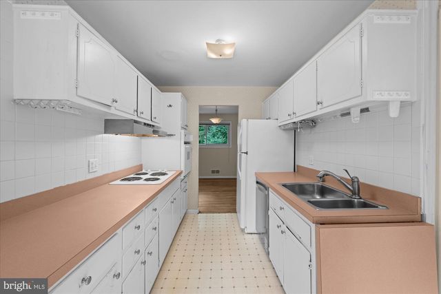 7809 KILLEBREW DR, Annandale, VA 22003