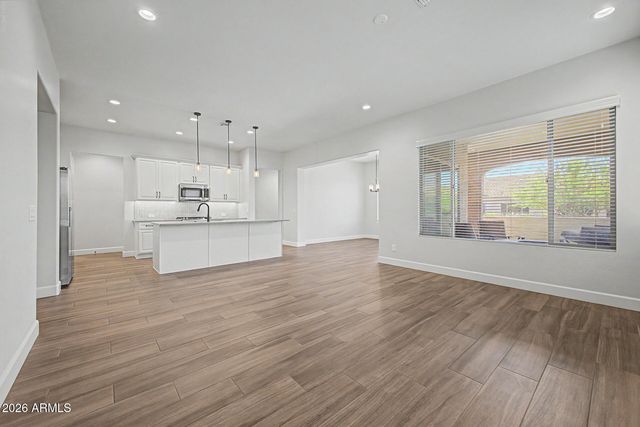 16909 W EARLL Drive, Goodyear, AZ 85395