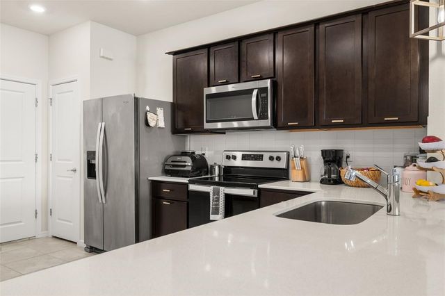 2706 FETCHING TRAIL, Davenport, FL 33896