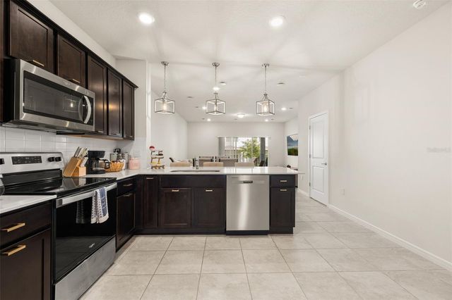 2706 FETCHING TRAIL, Davenport, FL 33896