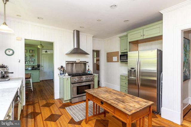 4711 ROLAND AVENUE, Baltimore, MD 21210