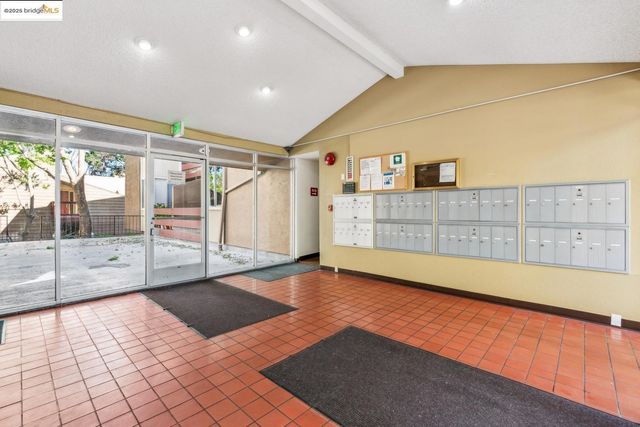 2121 Vale RD 121, San Pablo, CA 94806