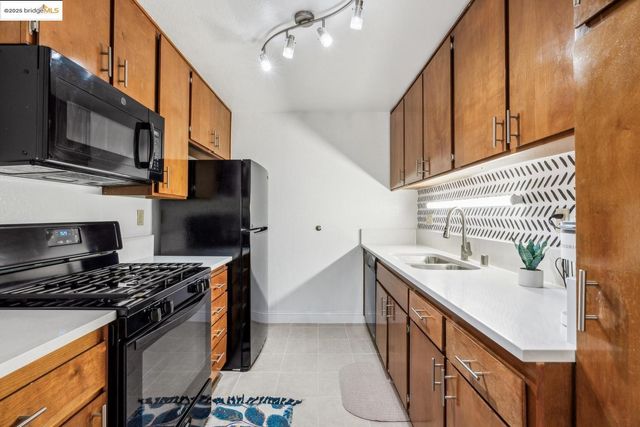 2121 Vale RD 121, San Pablo, CA 94806