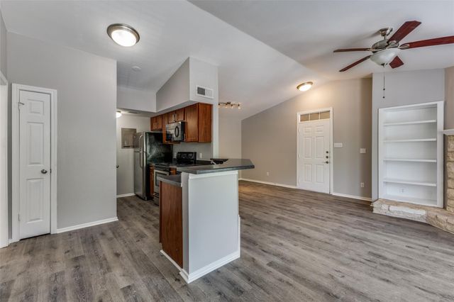 6804 N Capital Of Texas Highway 125, Austin, TX 78731