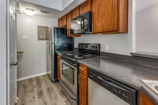 6804 N Capital Of Texas Highway 125, Austin, TX 78731