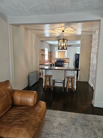 15354 5th Avenue, Phoenix, IL 60426