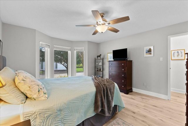 16723 Dale Oak Way, Houston, TX 77058