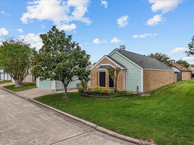 16723 Dale Oak Way, Houston, TX 77058