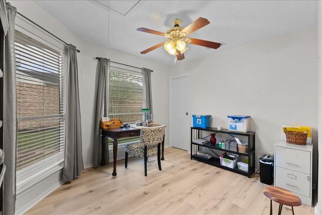 16723 Dale Oak Way, Houston, TX 77058