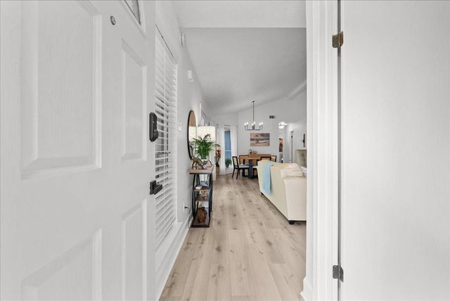 16723 Dale Oak Way, Houston, TX 77058