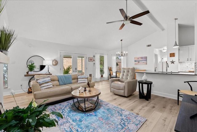 16723 Dale Oak Way, Houston, TX 77058
