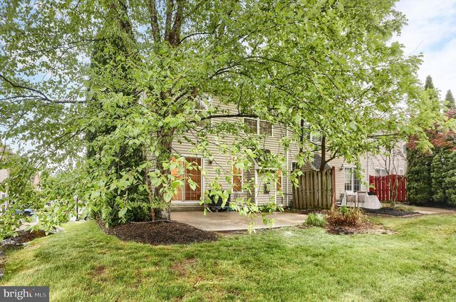 1199 CROSS CREEK DR, Mechanicsburg, PA 17050