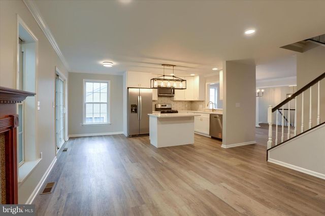 1199 CROSS CREEK DR, Mechanicsburg, PA 17050