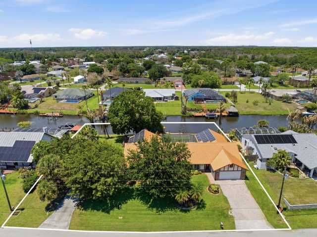 229 NE Sagamore Terrace, Port St. Lucie, Port St Lucie, FL 34983