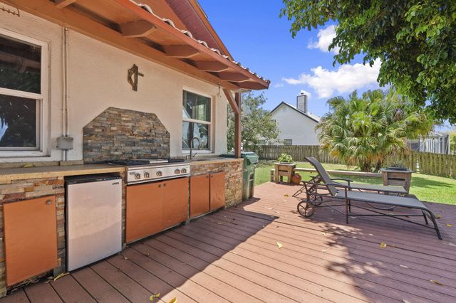 229 NE Sagamore Terrace, Port St. Lucie, Port St Lucie, FL 34983