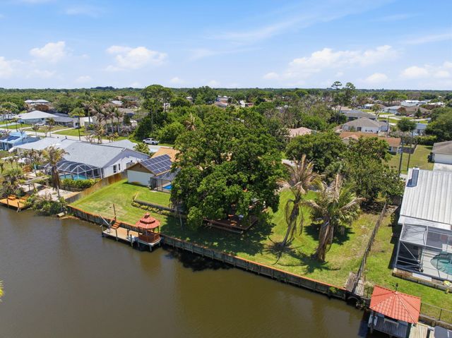 229 NE Sagamore Terrace, Port St. Lucie, Port St Lucie, FL 34983