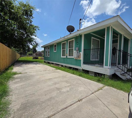 1036 Caperton Street, Houston, TX 77022
