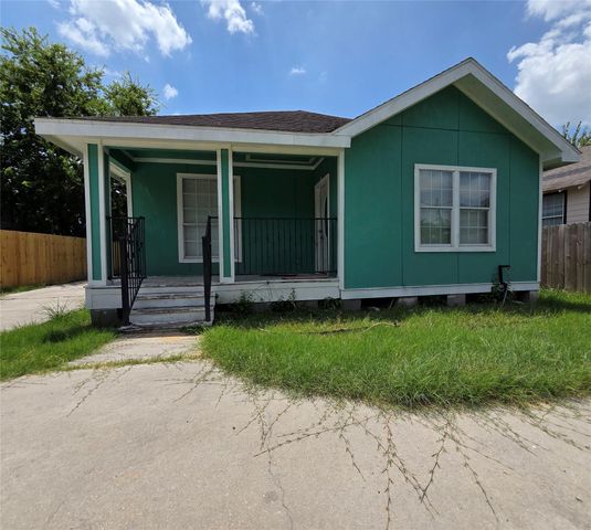1036 Caperton Street, Houston, TX 77022