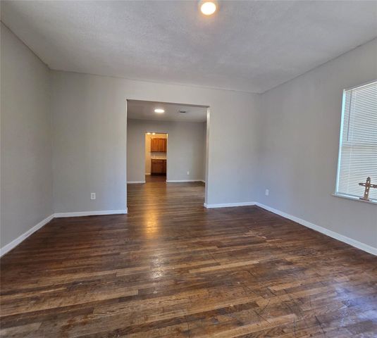 1036 Caperton Street, Houston, TX 77022