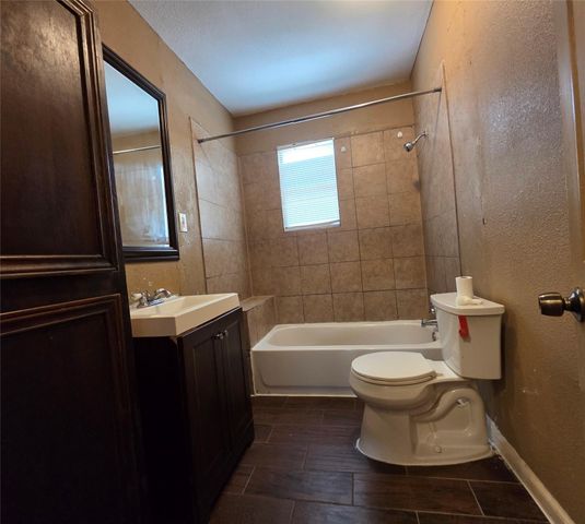 1036 Caperton Street, Houston, TX 77022