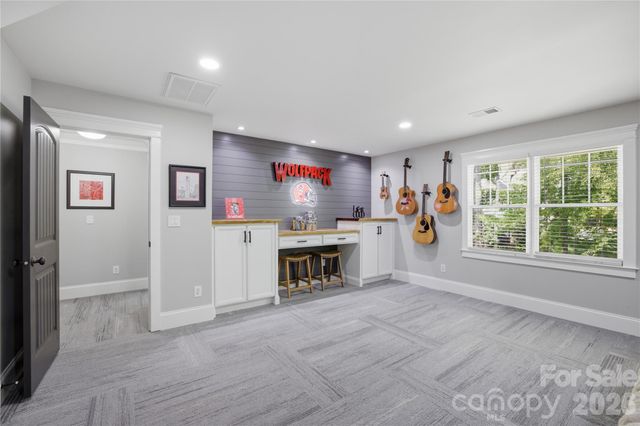 190 Kenway Loop, Mooresville, NC 28117
