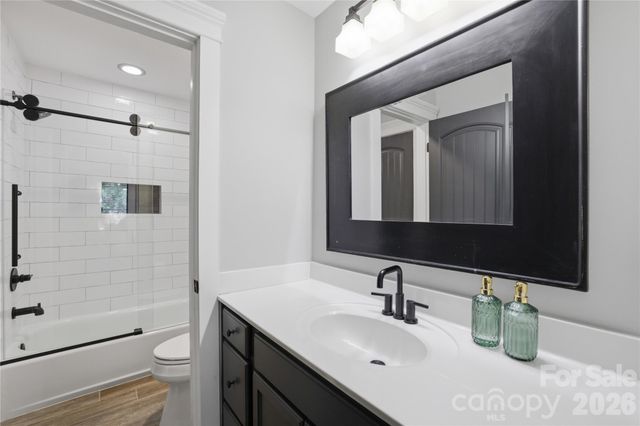 190 Kenway Loop, Mooresville, NC 28117