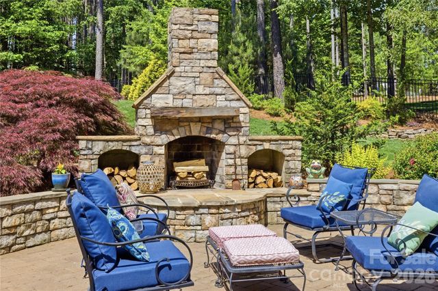 190 Kenway Loop, Mooresville, NC 28117