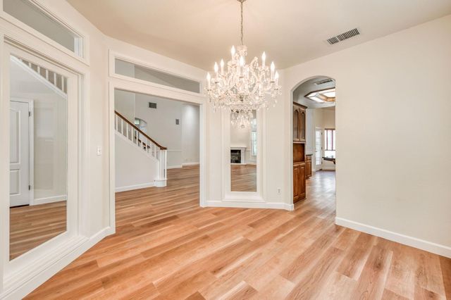 377 Moody Avenue, Clovis, CA 93619