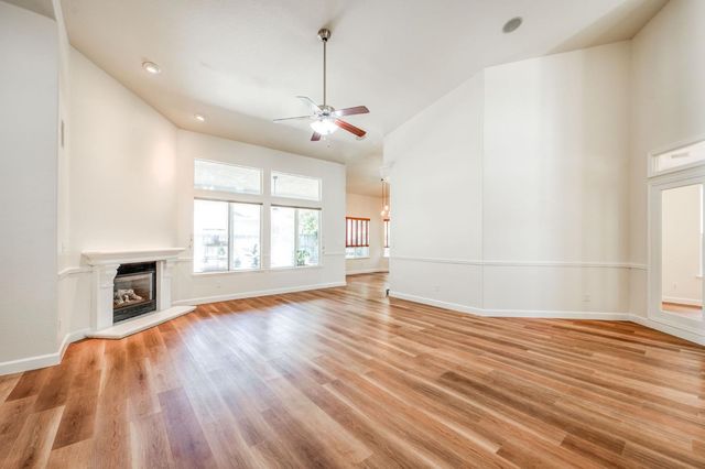 377 Moody Avenue, Clovis, CA 93619