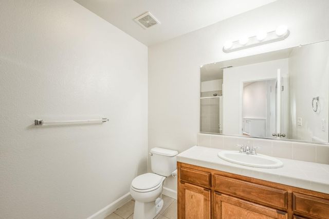 377 Moody Avenue, Clovis, CA 93619