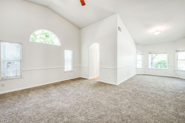 377 Moody Avenue, Clovis, CA 93619