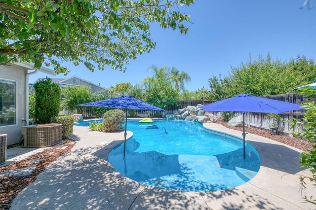377 Moody Avenue, Clovis, CA 93619