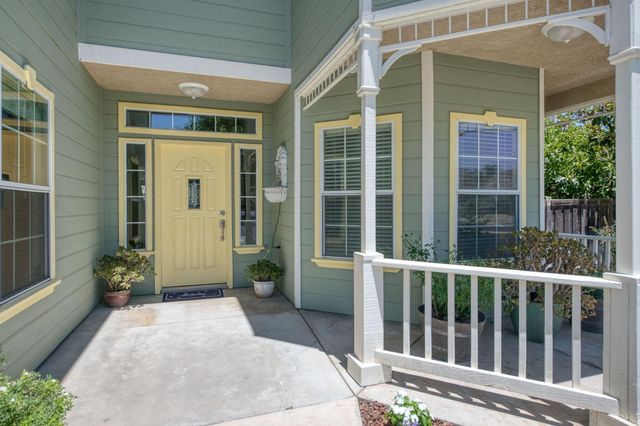 377 Moody Avenue, Clovis, CA 93619