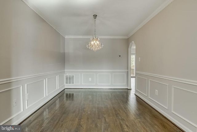 2866 YARN CT, Falls Church, VA 22042