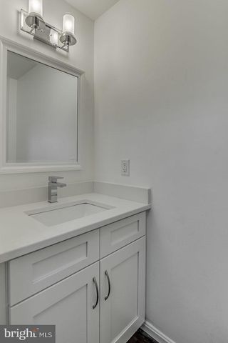 2866 YARN CT, Falls Church, VA 22042
