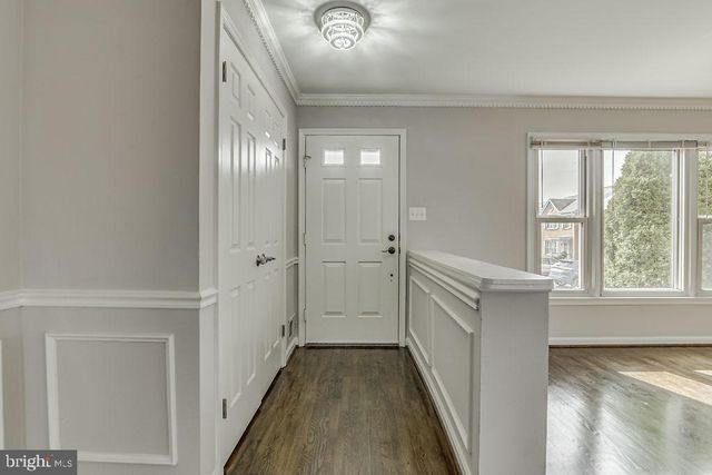 2866 YARN CT, Falls Church, VA 22042