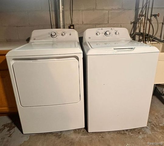 505 Gardendale Street, Ferndale, MI 48220